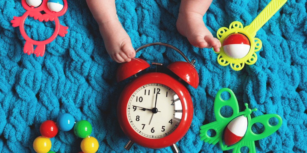 How to Help Your Child Adjust to the Clock Change_SnoozeShade.com