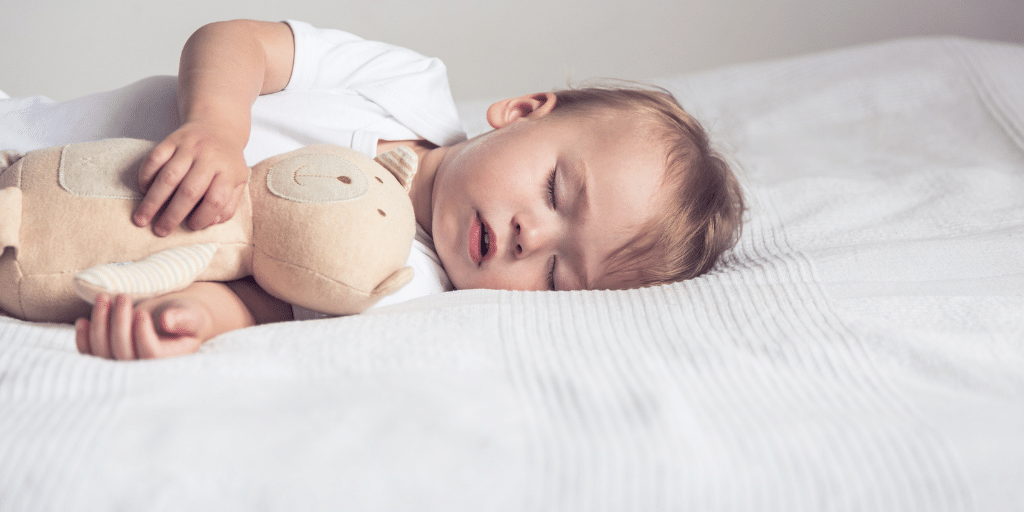 Three Reasons Why Your Toddler Wakes at Night_SnoozeShade.com